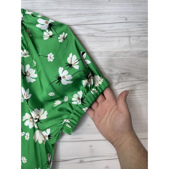 On 34th Dress Womens 3X Green Floral Maxi Puff Sleeve Smocked Waist Lined V Neck - Picture 2 of 10
